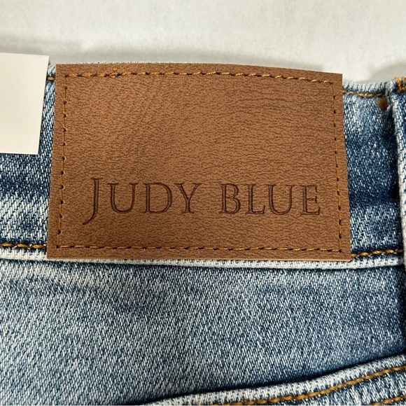 Judy Blue Sunny Days High Rise Shorts 4XL - Picture 4 of 12